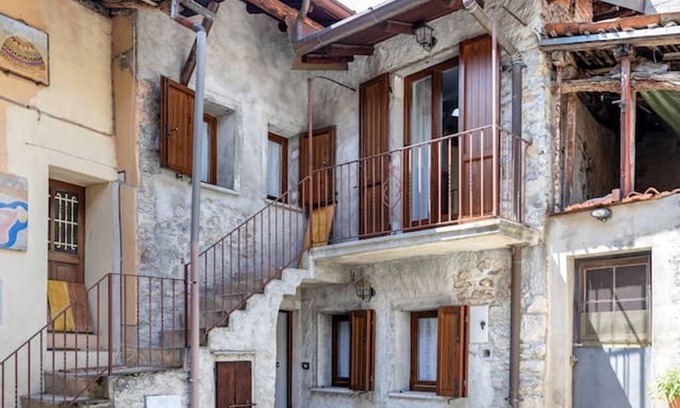 Arcumeggia House | Art Nature and Tranquility