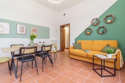 Cittadella Apartment | Art Nouveau Apartment With Garden Near The Station