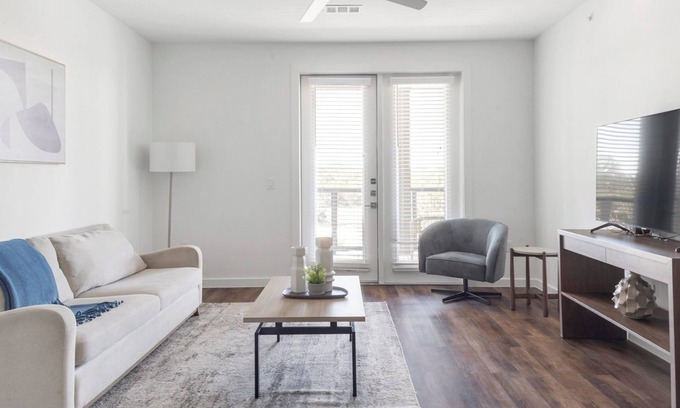 Austin Apartment | Artesian 1BD 17 - One Bedroom Apartment, Sleeps 2