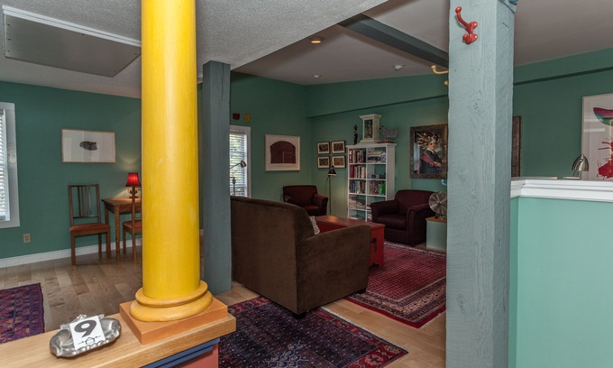 Centennial House | Artfully furnished guest house