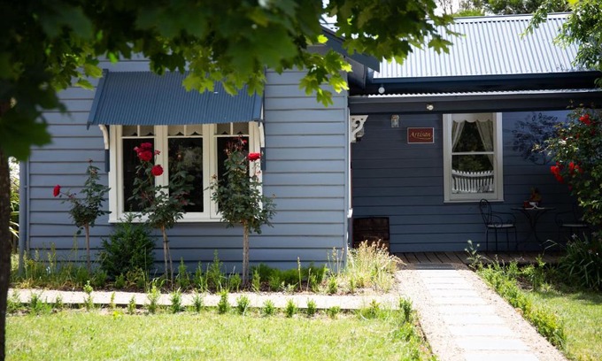 Hepburn House | Artisan Retreat