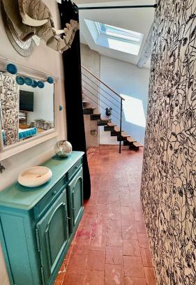 Aix-en-Provence Historic Centre Apartment | artist plein centre ville historique
