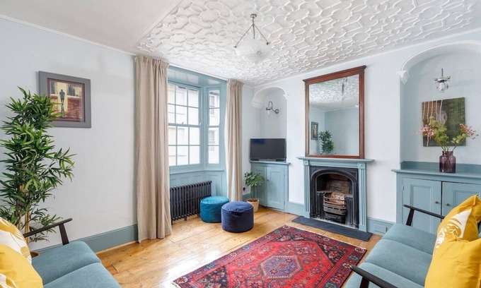 Brighton City Centre House | Artists' Home - North Laine