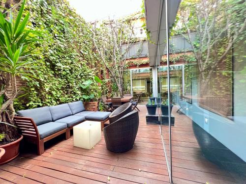 Sants Apartment | ArtlifeBCN Urban Oasis Apartment