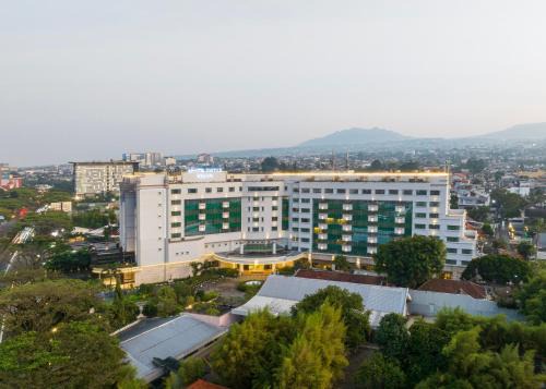 Pasteur Hotel | ARTOTEL Suites Aquila - Bandung
