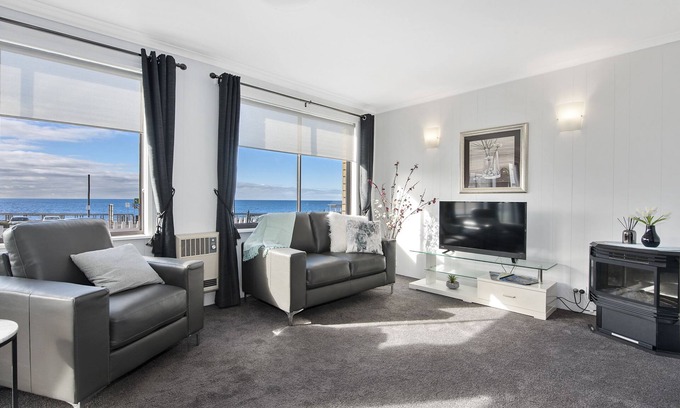 Burnie Apartment | Aruba Penthouse Apartment - Burnie waterfront with ocean views
