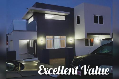 Oranjestad House | Aruba Vacation House - Cozy and Modern!