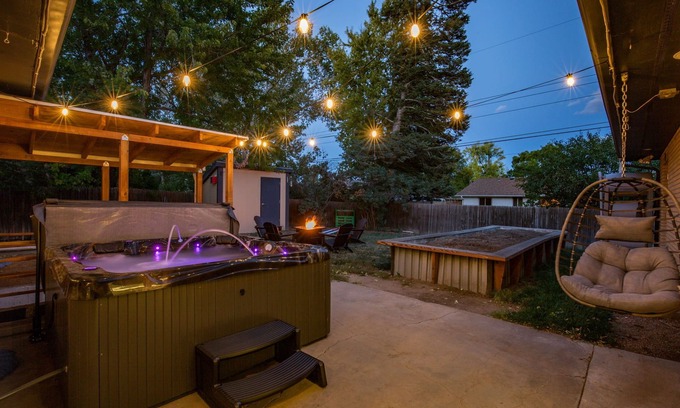 Allendale Area House | Arvada Oasis + New Hot Tub Sleeps up to 16 with 6 Cozy Beds!