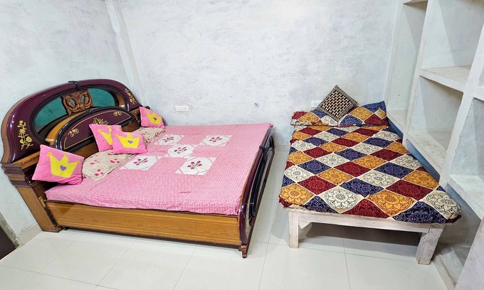 Mathura House | Arya Sadan Homestay