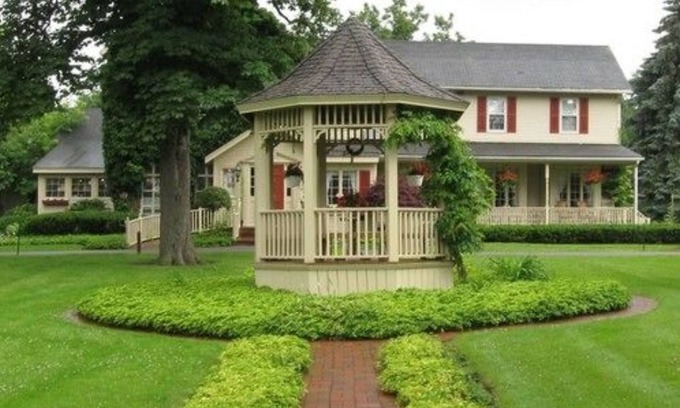 Clarence Bed & Breakfast | Asa Ransom House