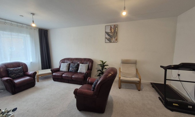 Wolverhampton House | Asher's house in Wolverhampton