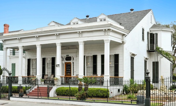 Esplanade Ridge Bed & Breakfast | Ashton's Bed and Breakfast