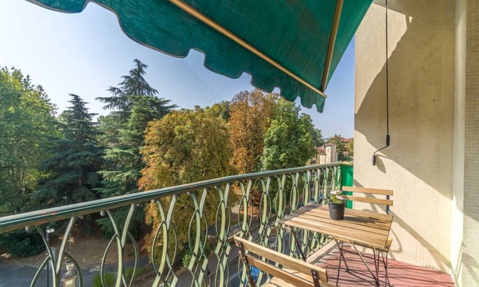 Asti Apartment | Asti Comfy Apartment - Private Parking!