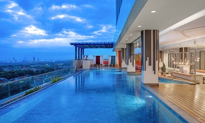 Gresik Hotel | Aston Gresik Hotel & Conference Center