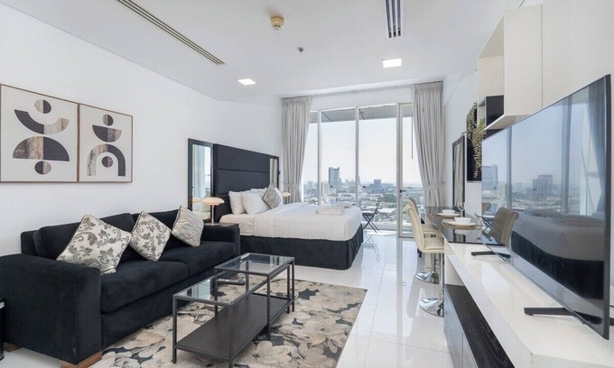 Dubai Sports City Apartment | Astonishing Studio Apartment for 2 in Sports City