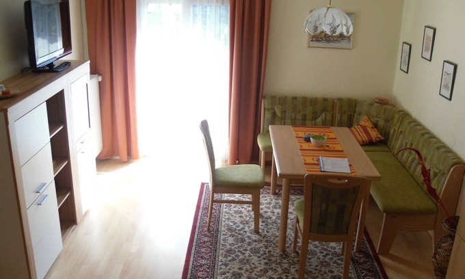 Bad Goisern Apartment | Apartment Kalmberg - Apartments Haus Elisabeth