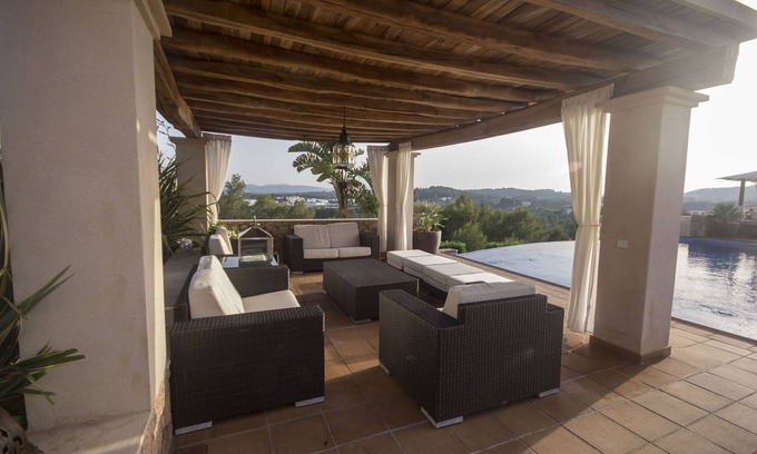 Santa Gertrudis Villa | Attractive Ibiza Villa | Can Tierra | 6 Bedrooms | Phenomenal Country &.