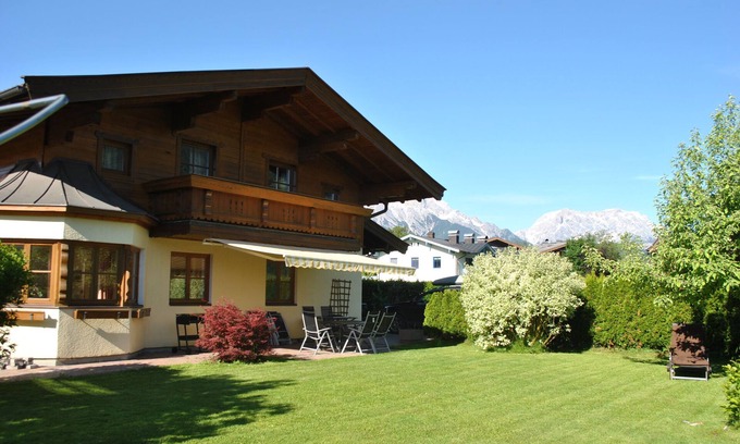 Saalfelden am Steinernen Meer House | Country house, in the skiing and hiking area Zell am See, dream location