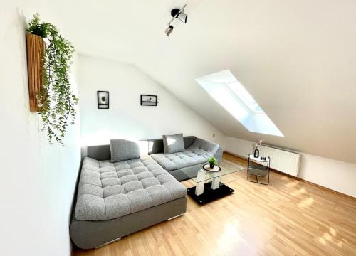 Hrdejovice Apartment | At The Top - podkroví s terasou