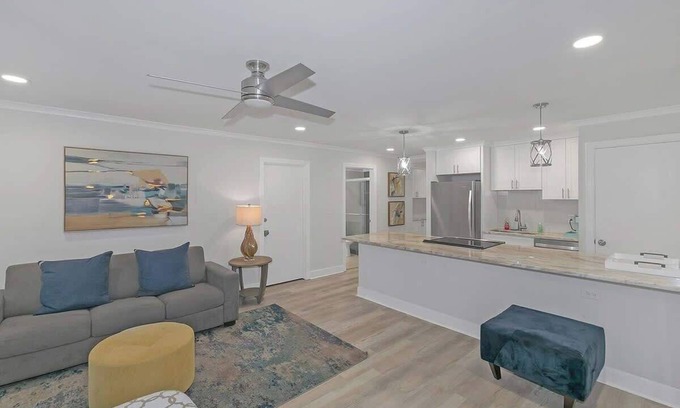 Downtown Atlanta Apartment | Atlanta Downtown Studio Walk to Mercedes Stadium