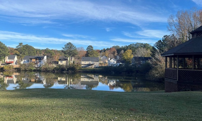 Sandtown House | Atlanta hilltop getaway near downtown w/view