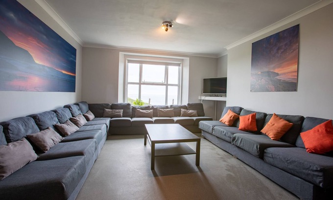 Widemouth Bay Cottage | ATLANTIC COURT, pet friendly, with a garden in Widemouth Bay