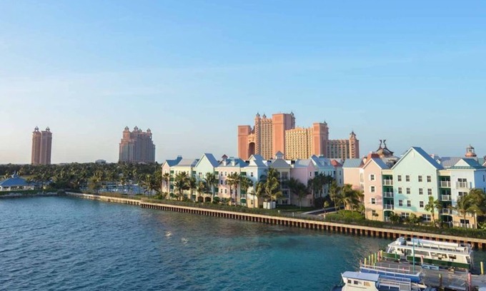 Paradise Island Resort | Atlantis Harborside 2 Bedroom Lockoff-Includes 8 Atlantis wristbands