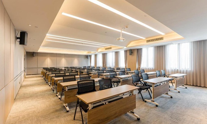 Haiyan County Hotel | Atour Hotel Jiaxing Haiyan Haifeng Road