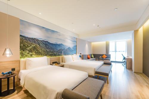 Deqing County Hotel | Atour Hotel (Mogan Mountain)