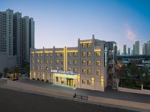 Yingze District Hotel | Atour Hotel Taiyuan Dongfeng Road Chaoyang Street