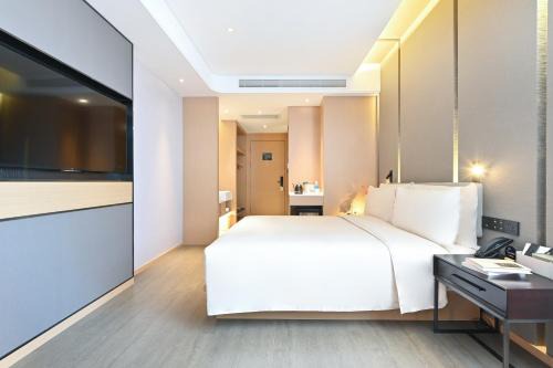 Wuqing Qu Hotel | Atour Hotel Tianjin Wuqing Railway Station Florentia Village