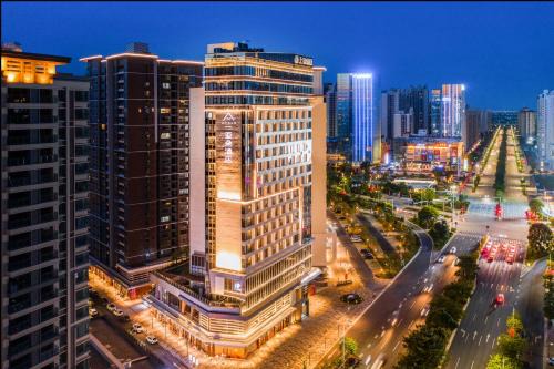 Gangkou Hotel | Atour Hotel Zhongshan North Station V-PARK Plaza
