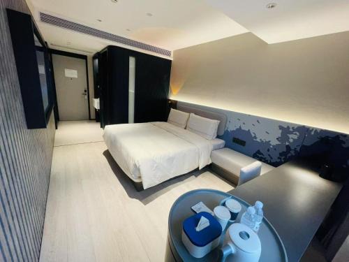 Chongqing Hotel | Atour Light Hotel Chongqing Jiulongpo Shiqiaopu Subway Station