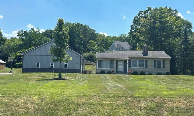 Rushville Cottage | Attention Leaf Peepers….Your cabin awaits!