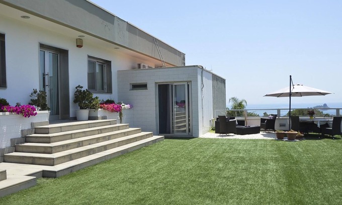 Capo Mulini House | Attico Sul Mar Ionio - Acireale