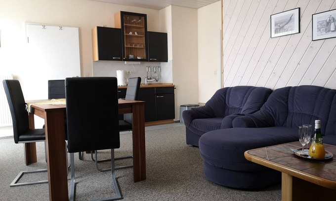Bad Goegging Apartment | Attractive vacation apartment (38m2) with balcony