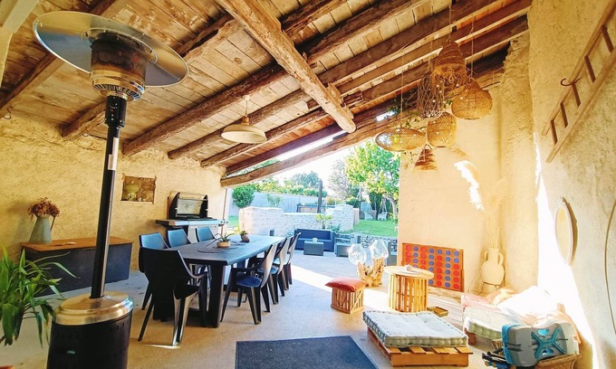 Salles sur Mer House | 🌴Atypique 🏡 MAISON de caractère & son SPA ⛱️ Châtelaillon-Plage, La Rochelle🌴