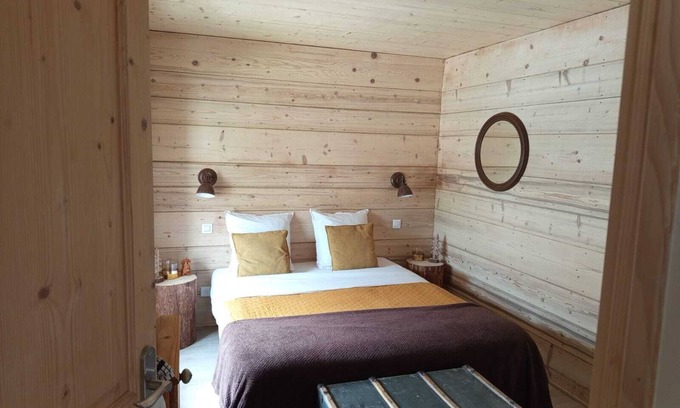 Champagnole Apartment | Au Charmant Chablis