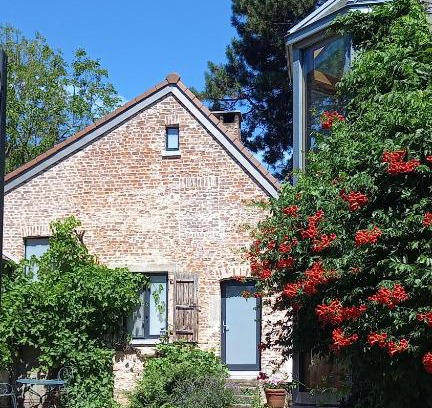 Temploux House | Au four et au jardin