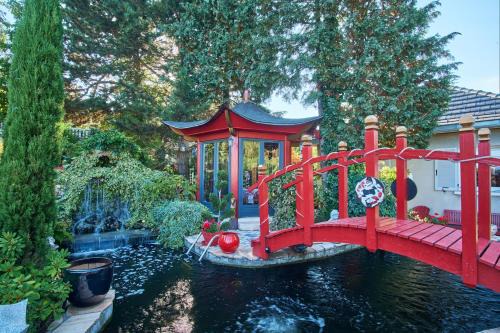 Pierre-Chatel House | Au printemps Japonais