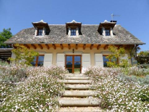 Vieillevie House | Au Riverain