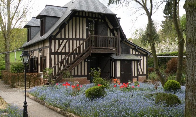 Croix-Mare House | AUBERGE DU VAL AU CESNE
