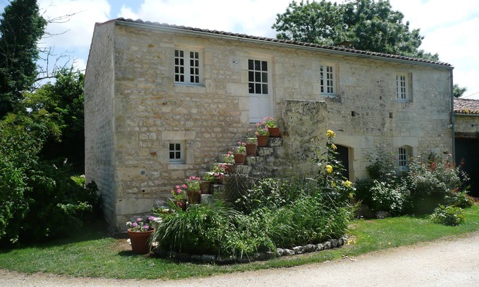 La Clisse Cottage | AUBIERRE LA RIVIERE LA CLISSE