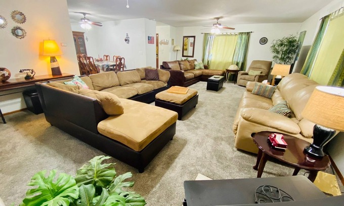 North Auburn House | Auburn's Family Hideaway - 3 bedrooms with king bed, BBQ, Internet, jet tub