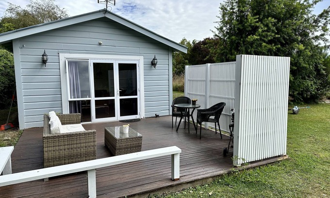 Greytown Cottage | *AUGUST SPECIAL RATE* The Brambles - Cute Semi-Rural Guest House in Greytown