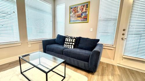McNeil Apartment | Austin Stay w- Pool & Gym