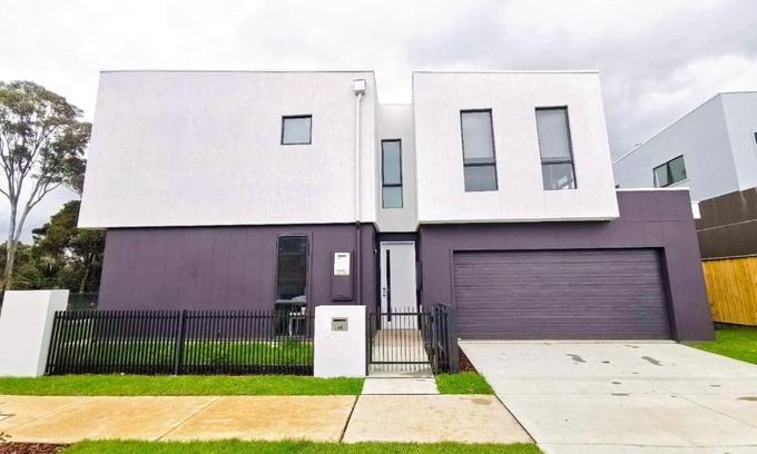 Austral House | Austral Brand New Modern 4 Br Home