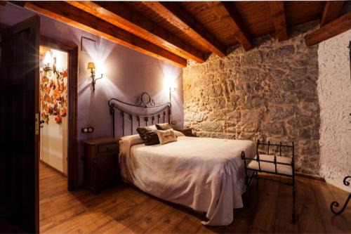 Sorihuela House | Auténtica casa rural con encanto by beBalmy