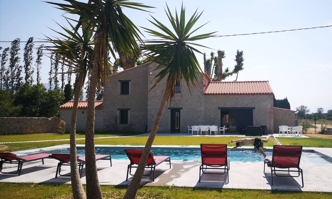 Saint-Genis House | Authentic Catalan farmhouse with heated pool 10 minutes from the beach