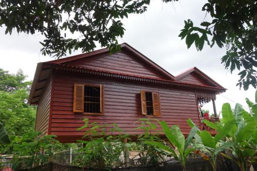 Siem Reap House | Authentic Cambodian Angkor Cottage